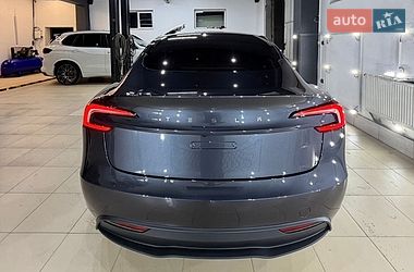 Седан Tesla Model 3 2024 в Коломые