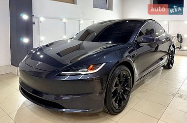 Седан Tesla Model 3 2024 в Коломые