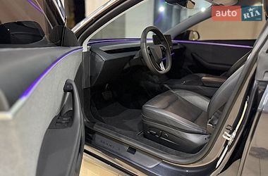 Седан Tesla Model 3 2024 в Коломые