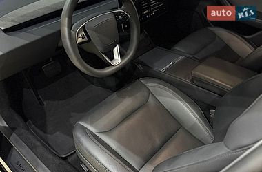 Седан Tesla Model 3 2024 в Коломые