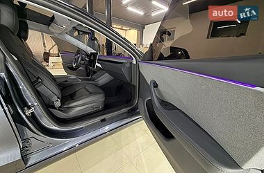 Седан Tesla Model 3 2024 в Коломые