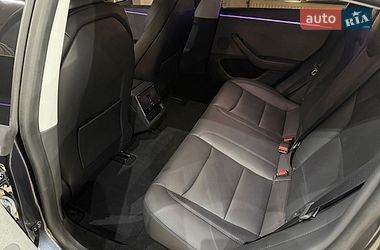 Седан Tesla Model 3 2024 в Коломые