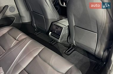 Седан Tesla Model 3 2024 в Коломые