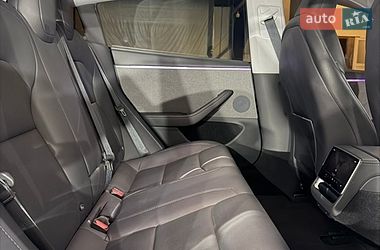 Седан Tesla Model 3 2024 в Коломые