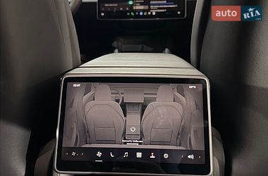 Седан Tesla Model 3 2024 в Коломые