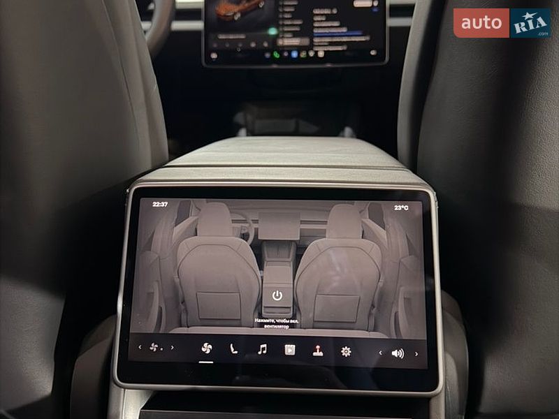 Седан Tesla Model 3 2024 в Коломые