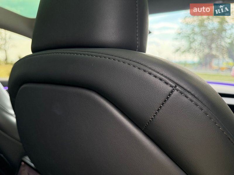 Седан Tesla Model 3 2024 в Коломые