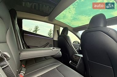 Седан Tesla Model 3 2024 в Коломые