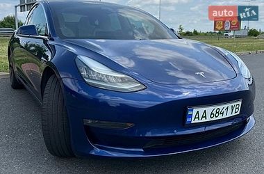 Седан Tesla Model 3 2018 в Києві