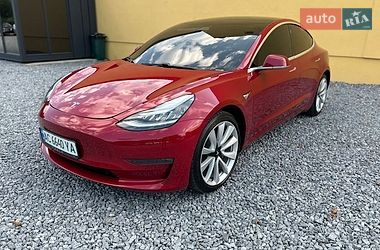 Седан Tesla Model 3 2019 в Самборі фото Седан Tesla Model 3 2019 в Самборі