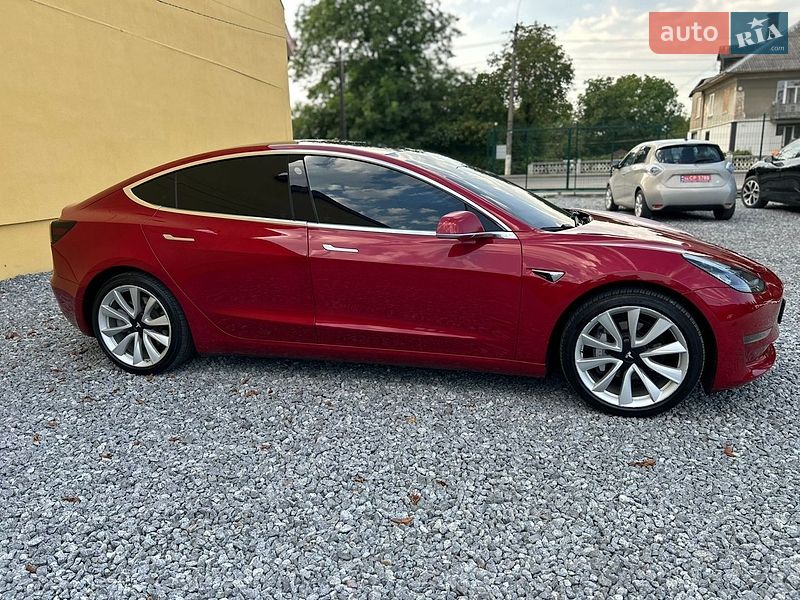 Седан Tesla Model 3 2019 в Самборі фото 10 Седан Tesla Model 3 2019 в Самборі