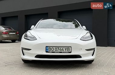 Седан Tesla Model 3 2018 в Тернополі
