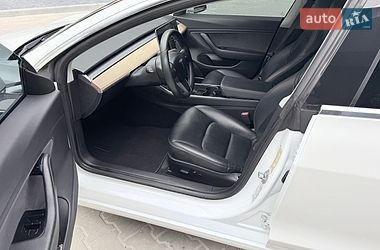 Седан Tesla Model 3 2018 в Тернополе
