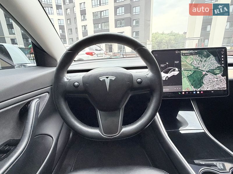 Седан Tesla Model 3 2018 в Тернополі