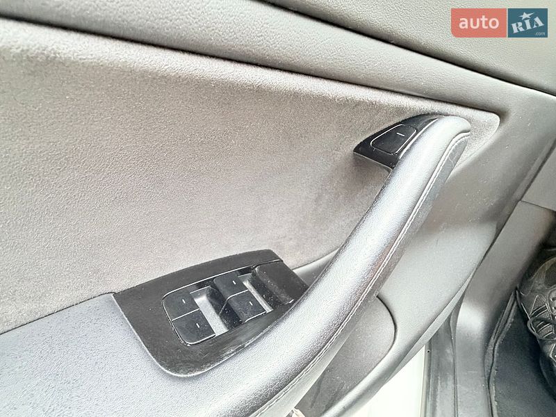 Седан Tesla Model 3 2018 в Тернополі