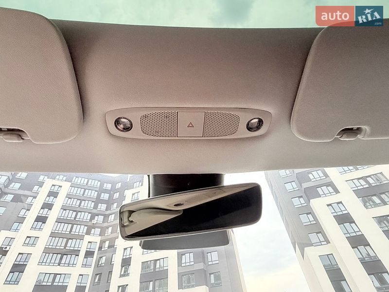 Седан Tesla Model 3 2018 в Тернополі