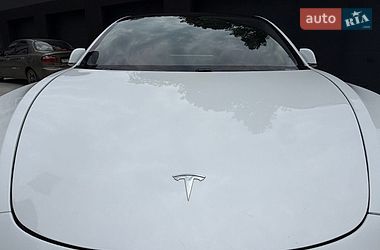 Седан Tesla Model 3 2018 в Тернополі