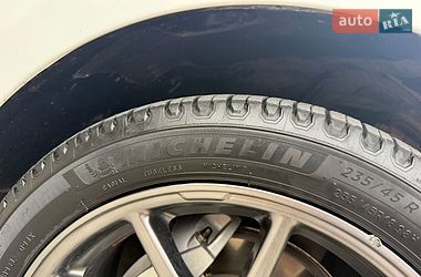 Седан Tesla Model 3 2018 в Тернополі