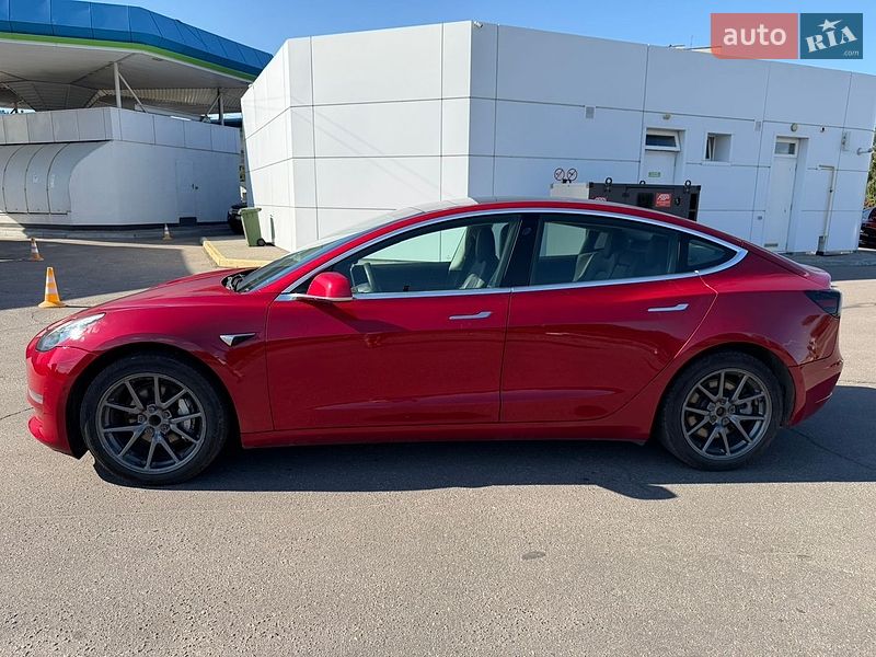 Седан Tesla Model 3 2020 в Кременчуге фото 7 Седан Tesla Model 3 2020 в Кременчуге
