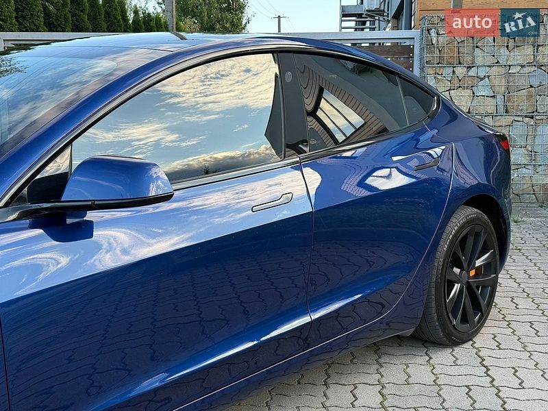 Седан Tesla Model 3 2019 в Стрые