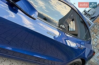 Седан Tesla Model 3 2019 в Стрые