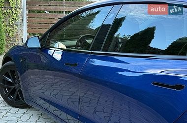 Седан Tesla Model 3 2019 в Стрые