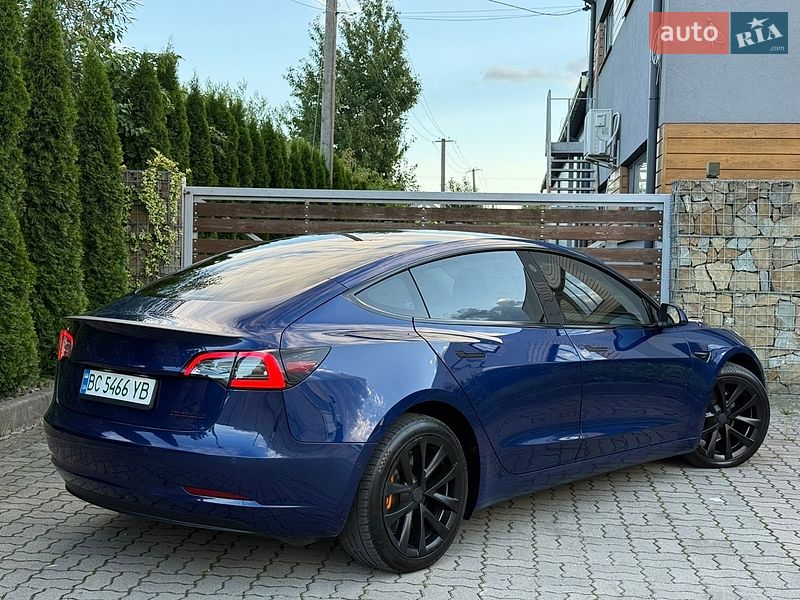 Седан Tesla Model 3 2019 в Стрые