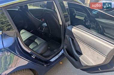 Седан Tesla Model 3 2018 в Киеве