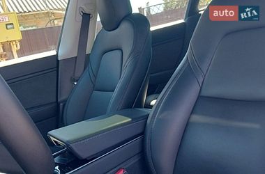 Седан Tesla Model 3 2019 в Кропивницькому