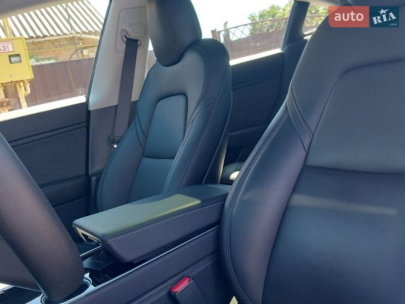 Седан Tesla Model 3 2019 в Кропивницькому