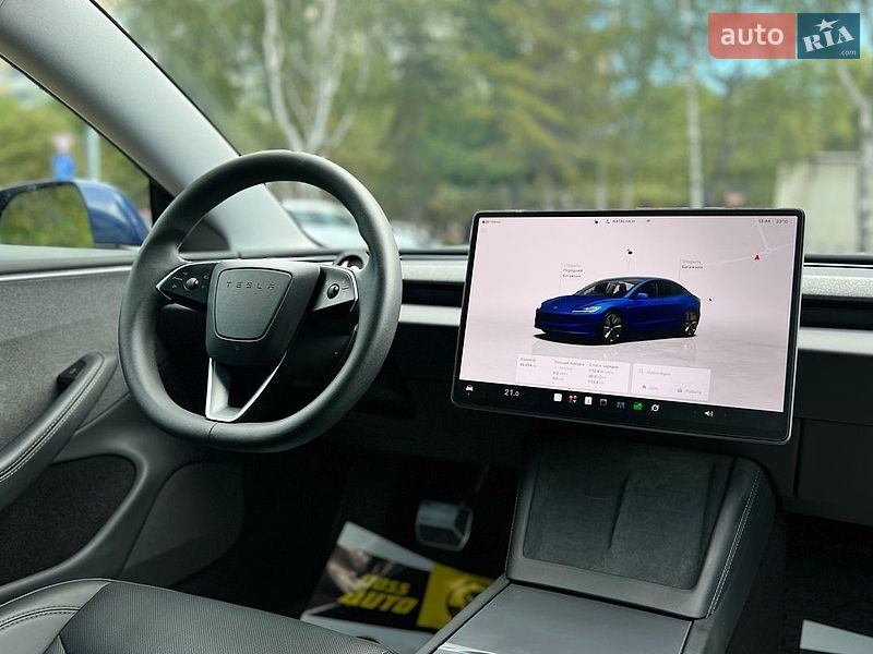 Седан Tesla Model 3 2024 в Львові