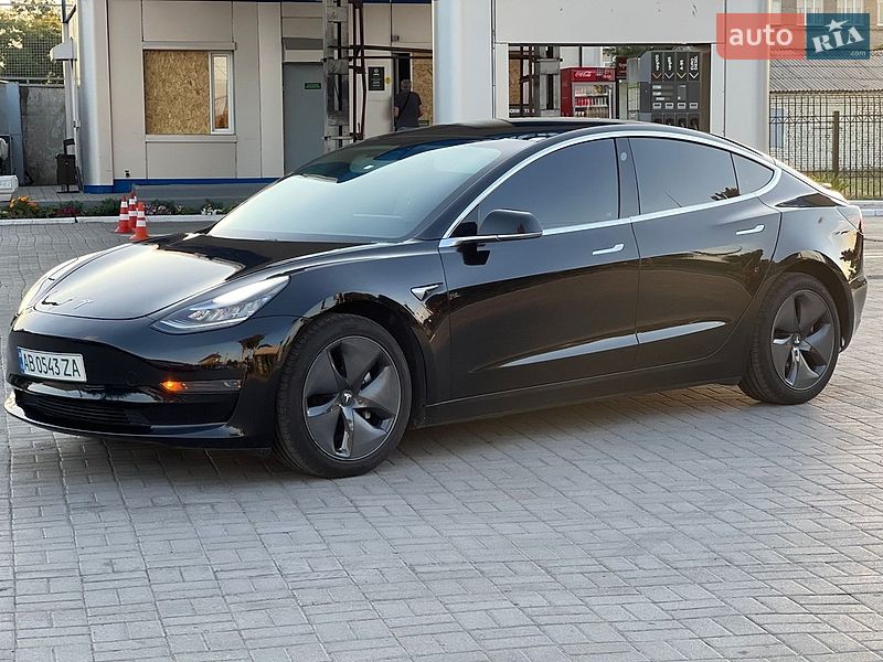 Седан Tesla Model 3 2019 в Запоріжжі фото Седан Tesla Model 3 2019 в Запоріжжі
