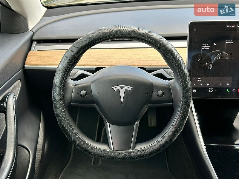 Седан Tesla Model 3 2020 в Львові фото 20 Седан Tesla Model 3 2020 в Львові