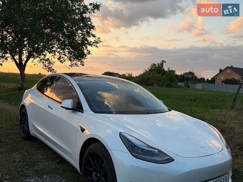 Седан Tesla Model 3 2021 в Хмельницькому фото 3 Седан Tesla Model 3 2021 в Хмельницькому