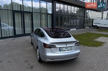 Седан Tesla Model 3 2018 в Рівному