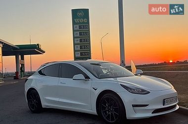 Седан Tesla Model 3 2019 в Тальном фото 2 Седан Tesla Model 3 2019 в Тальном