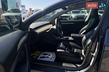 Седан Tesla Model 3 2022 в Мукачевому