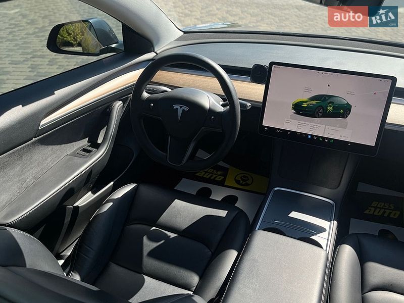 Седан Tesla Model 3 2022 в Мукачевому