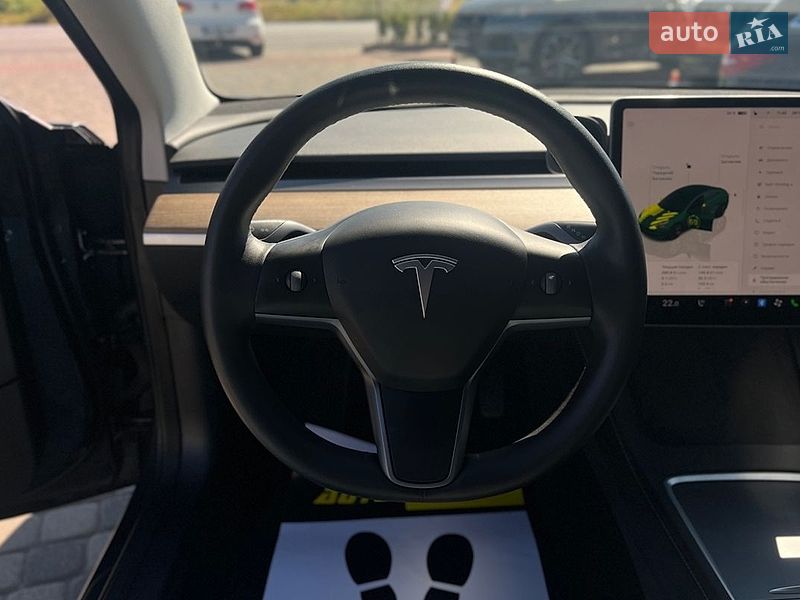Седан Tesla Model 3 2022 в Мукачевому
