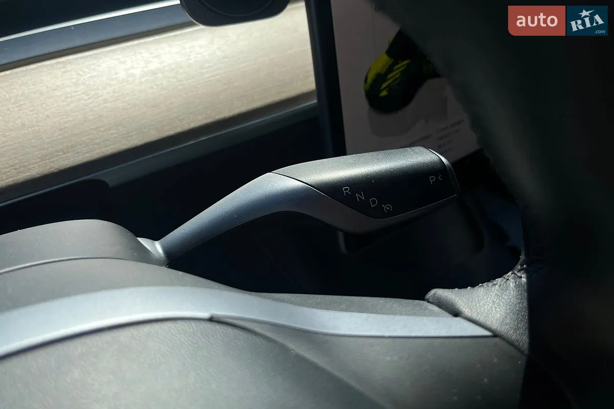 2022 Tesla Model 3 - мініатюра 16