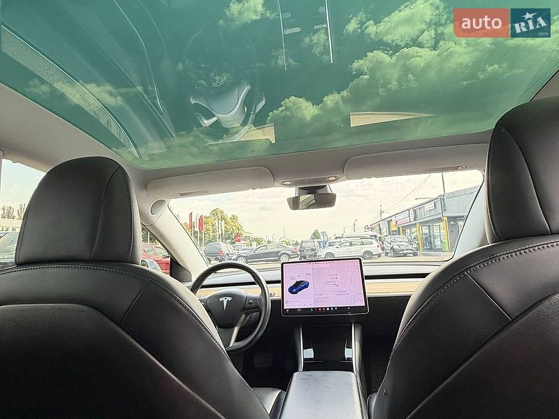 Седан Tesla Model 3 2019 в Білій Церкві