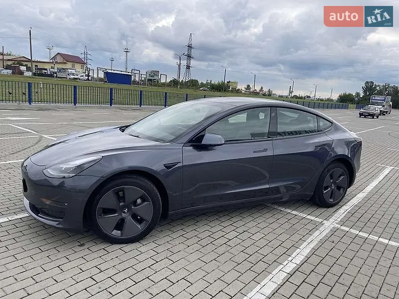 Tesla Model 3