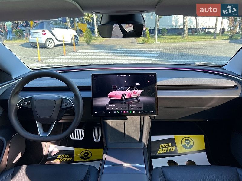Седан Tesla Model 3 2025 в Львове