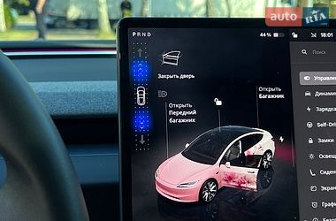 Седан Tesla Model 3 2025 в Львове