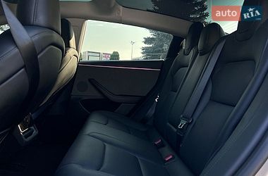 Седан Tesla Model 3 2025 в Львове