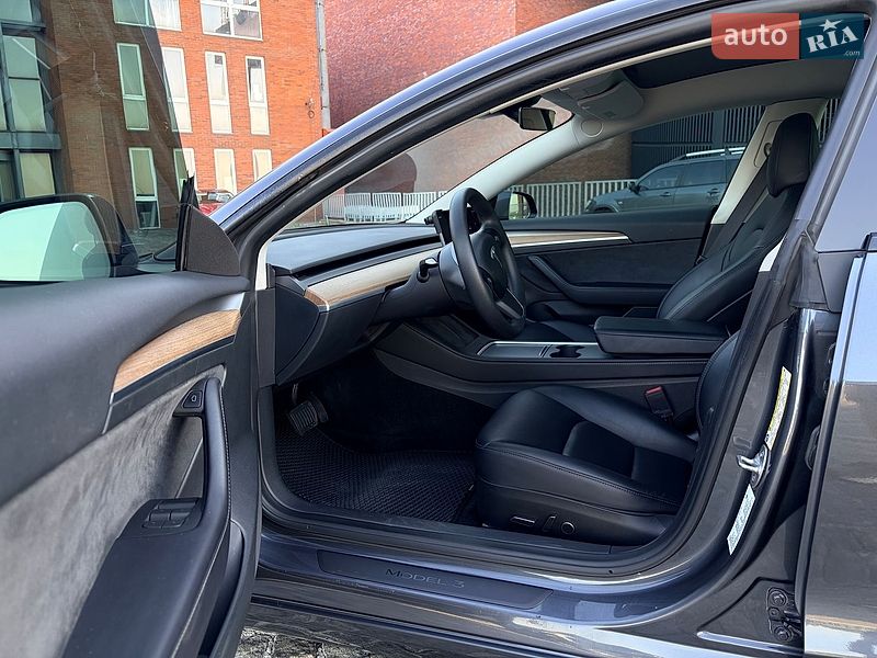 Седан Tesla Model 3 2023 в Дніпрі фото 10 Седан Tesla Model 3 2023 в Дніпрі