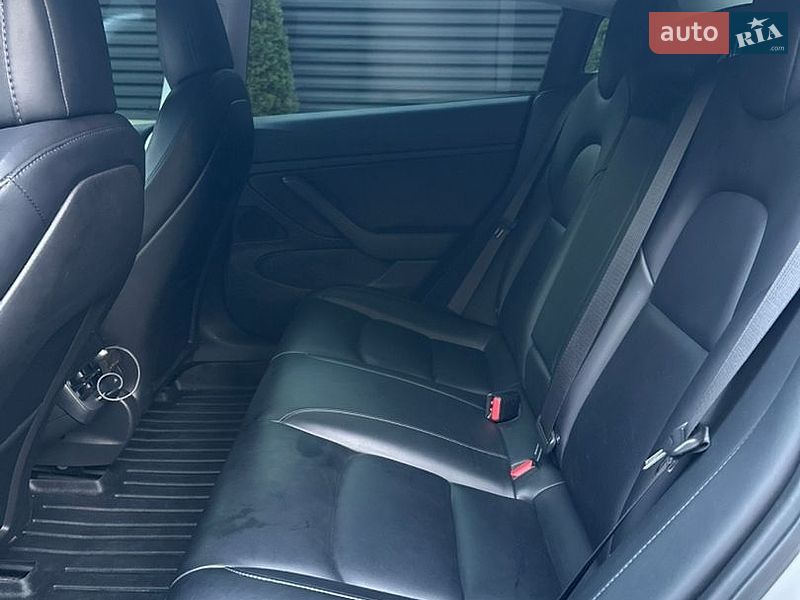 Седан Tesla Model 3 2018 в Софиевской Борщаговке