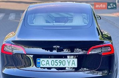 Седан Tesla Model 3 2018 в Киеве