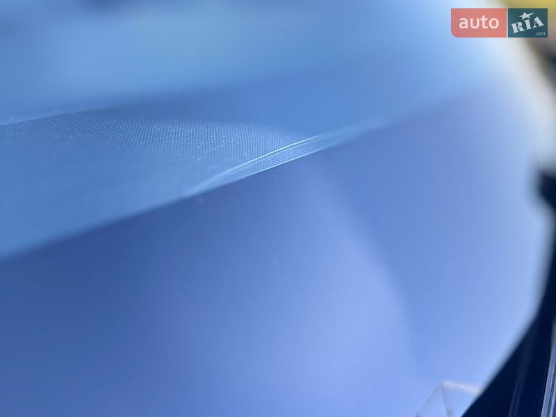 Седан Tesla Model 3 2018 в Киеве