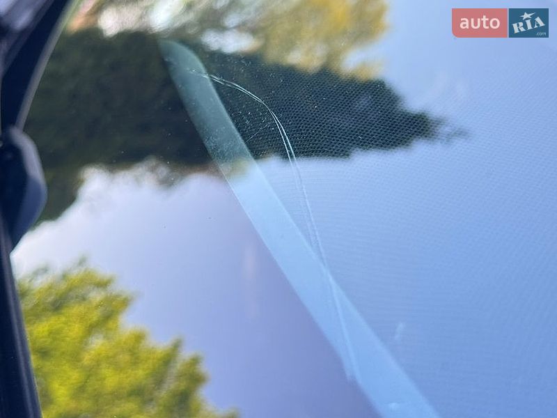 Седан Tesla Model 3 2018 в Киеве